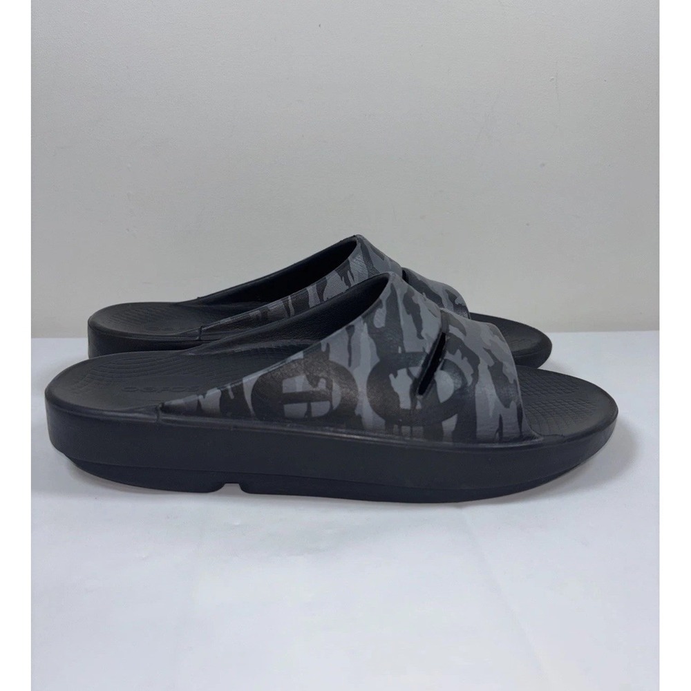OOFOS OOahh M7 W9 Sport Flex Slide Recovery‎ Sandals Black/Gray Camo Comfort